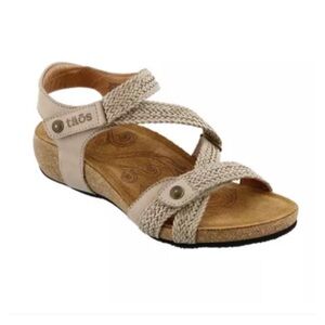 TAOS “Trulie” Stone Colored Leather Shoes in Box